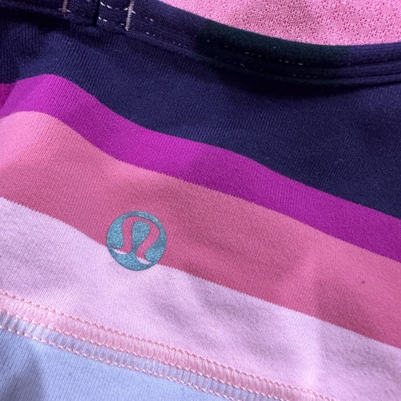 Lululemon Tank Top - Size 4 - Picture 5 of 5